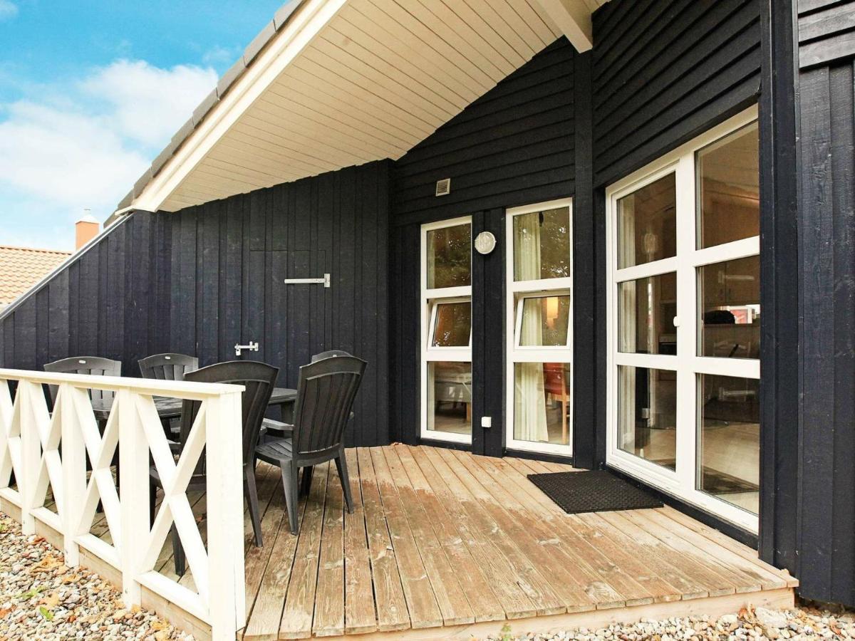 5 Person Holiday Home In Grömitz Eksteriør billede
